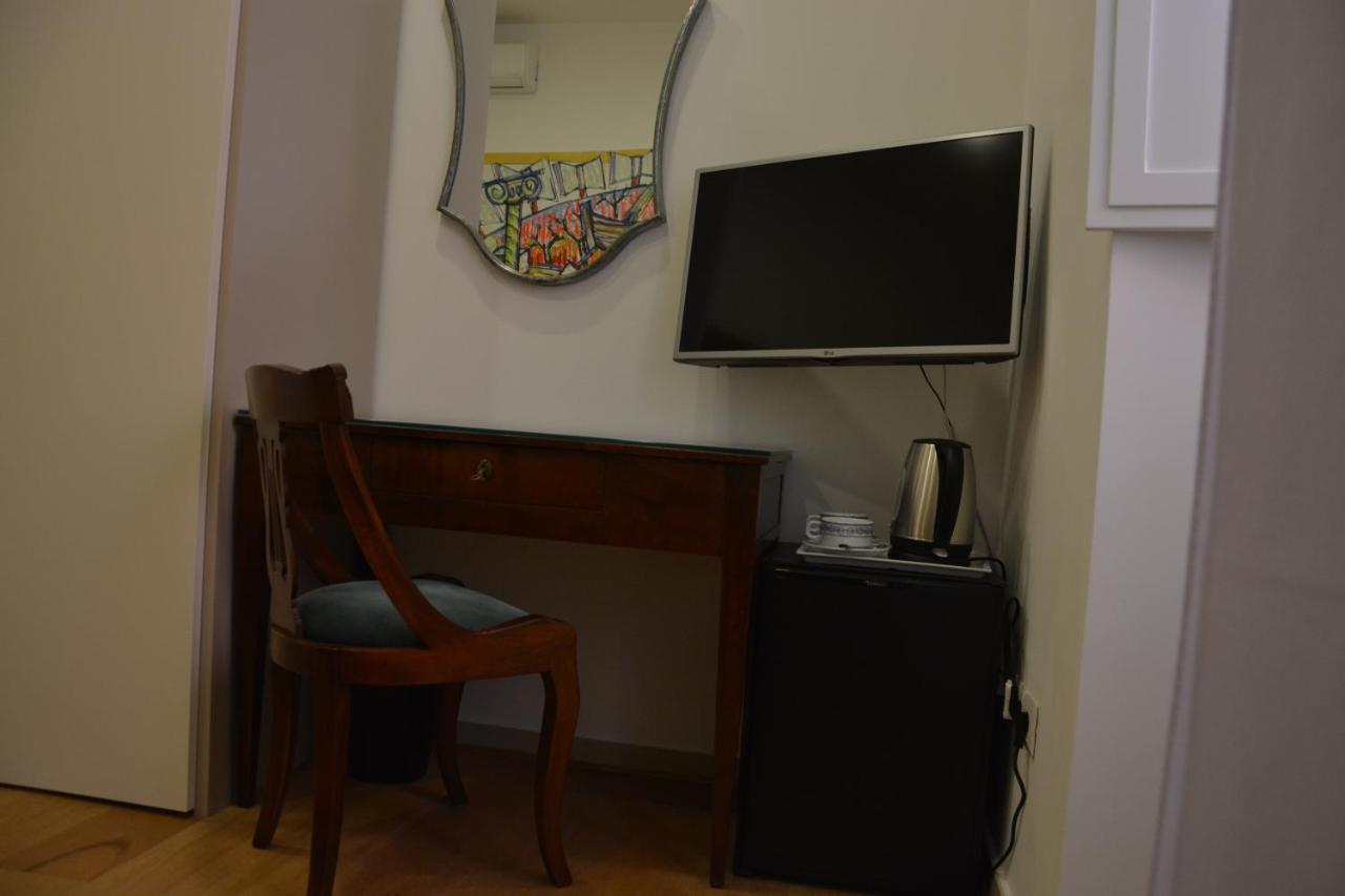 Dimora Megaride Bed and Breakfast Napoli Eksteriør billede