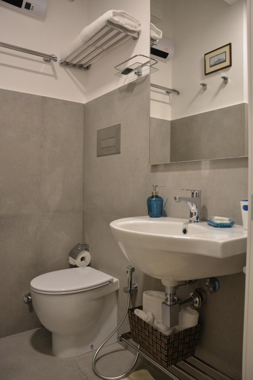 Dimora Megaride Bed and Breakfast Napoli Eksteriør billede